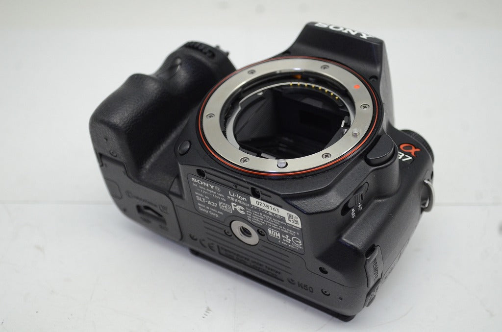 良品 SONY ソニー SLT-A37Y ダブルズームレンズキット デジタル一眼レフカメラ 元箱付 250917c