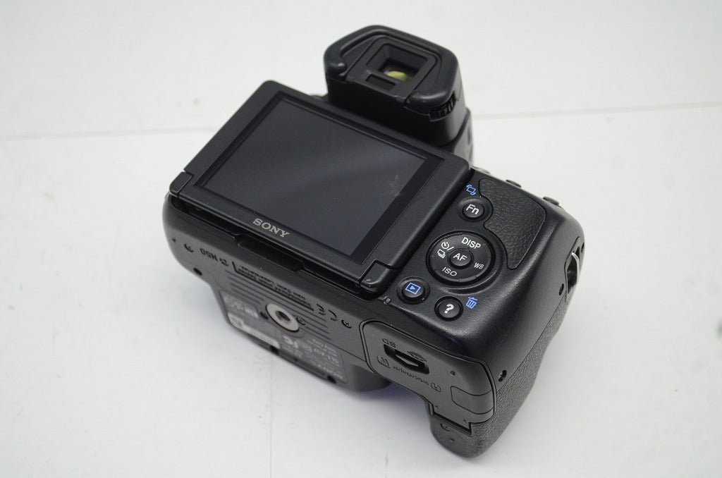 良品 SONY ソニー SLT-A37Y ダブルズームレンズキット デジタル一眼レフカメラ 元箱付 250917c