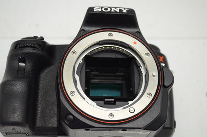 良品 SONY ソニー SLT-A37Y ダブルズームレンズキット デジタル一眼レフカメラ 元箱付 250917c