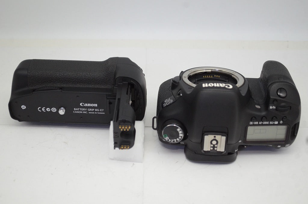 良品 Canon キヤノン EOS 7D + BG-E7 デジタル一眼レフカメラ 250915a