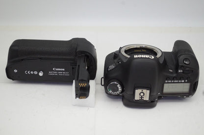 良品 Canon キヤノン EOS 7D + BG-E7 デジタル一眼レフカメラ 250915a