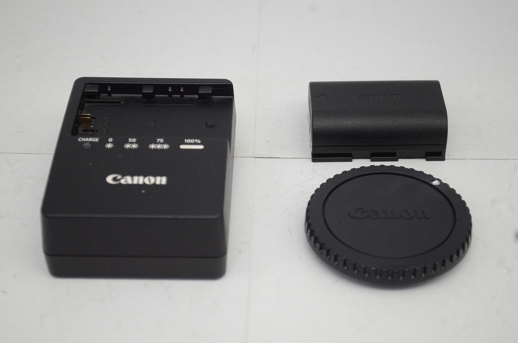 良品 Canon キヤノン EOS 7D + BG-E7 デジタル一眼レフカメラ 250915a