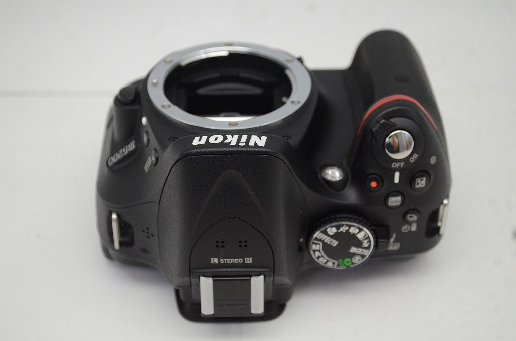 美品 Nikon D5200 ボディ ニコン デジタル一眼レフカメラ ブラック 250916p