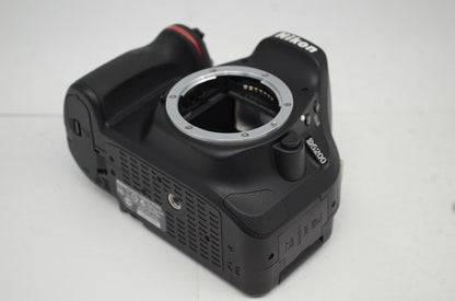 美品 Nikon D5200 ボディ ニコン デジタル一眼レフカメラ ブラック 250916p