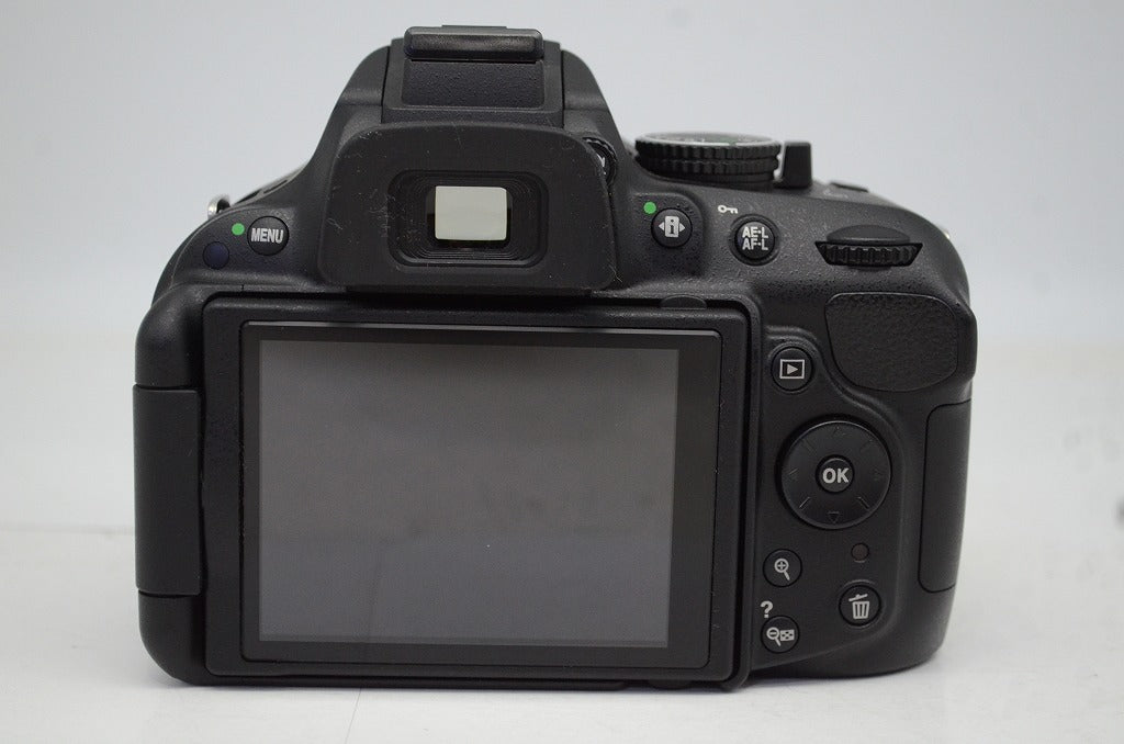 美品 Nikon D5200 ボディ ニコン デジタル一眼レフカメラ ブラック 250916p