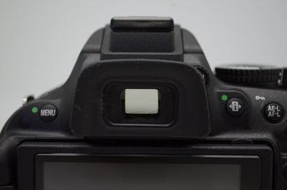 美品 Nikon D5200 ボディ ニコン デジタル一眼レフカメラ ブラック 250916p