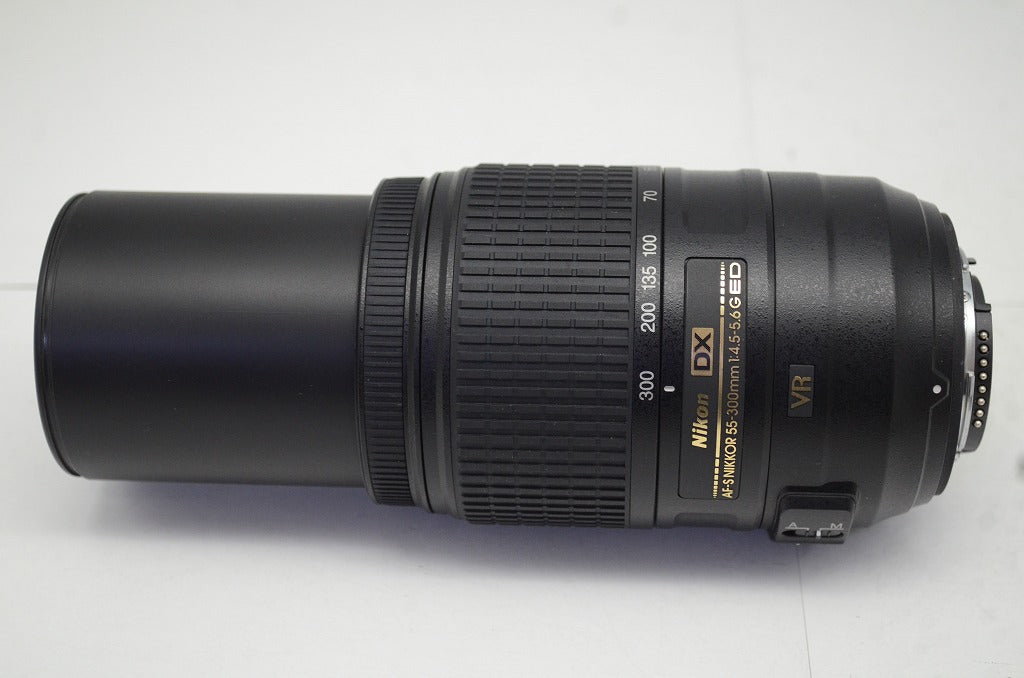 Nikon ニコン AF-S DX NIKKOR 55-300mm F4.5-5.6G ED VR APS-C ズームレンズ フード付 250918c