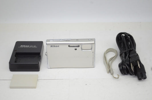 良品 Nikon ニコン COOLPIX S51 コンパクトデジタルカメラ グロスシルバー 250917j