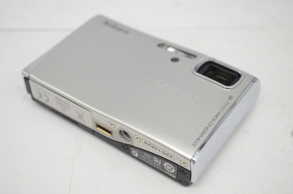 良品 Nikon ニコン COOLPIX S51 コンパクトデジタルカメラ グロスシルバー 250917j