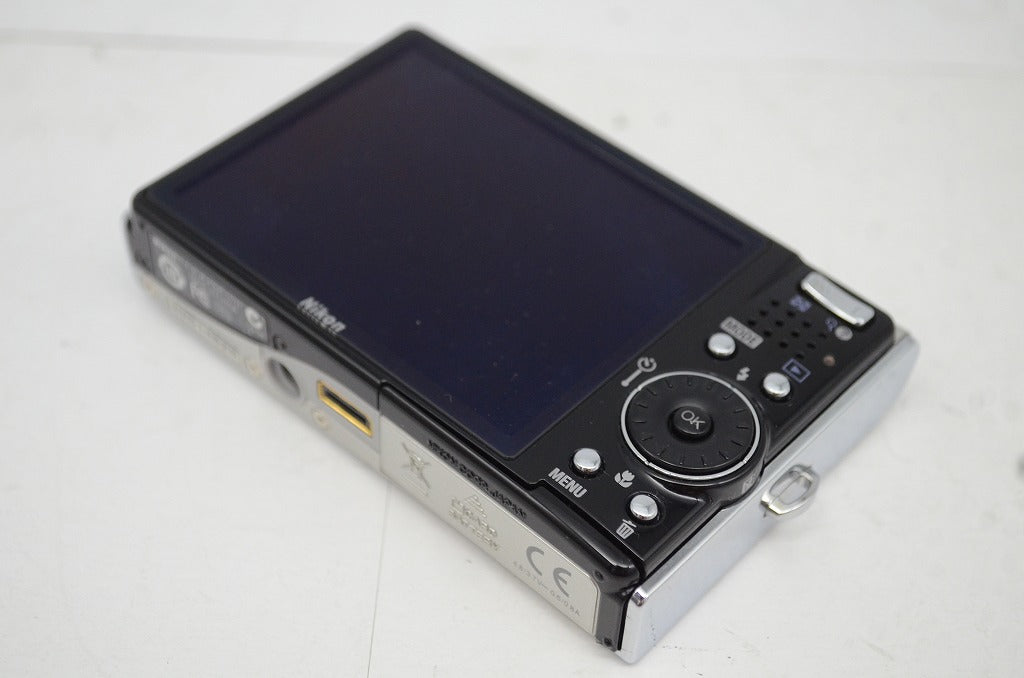良品 Nikon ニコン COOLPIX S51 コンパクトデジタルカメラ グロスシルバー 250917j