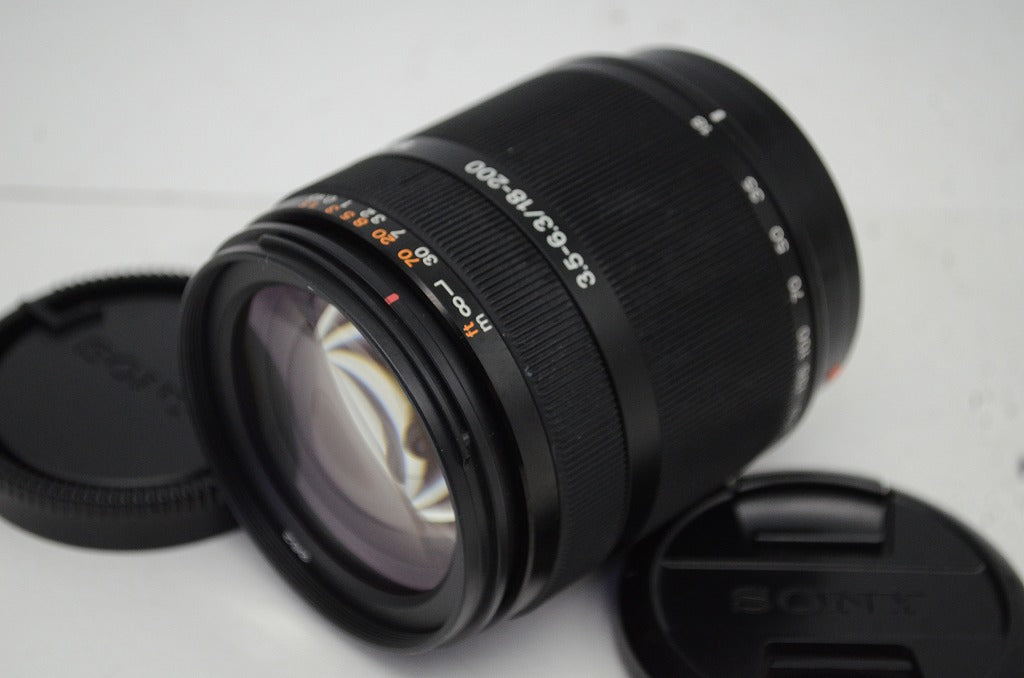 SONY DT 18-200mm F3.5-6.3 SAL18200 MINOLTA ミノルタ αマウント APS-C ズームレンズ フード付 250918a