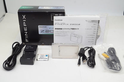 訳あり品 FUJIFILM フジフィルム FinePix Z200fd コンパクトデジタルカメラ シルバー 元箱付 250919b