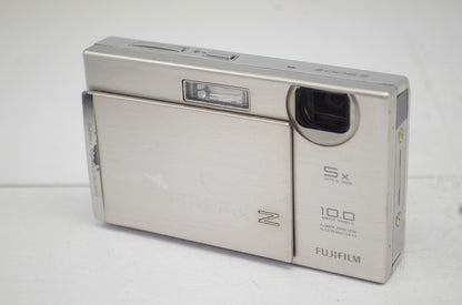 訳あり品 FUJIFILM フジフィルム FinePix Z200fd コンパクトデジタルカメラ シルバー 元箱付 250919b