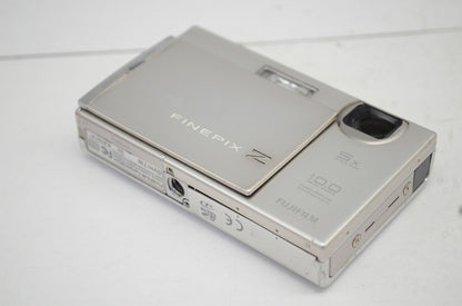 訳あり品 FUJIFILM フジフィルム FinePix Z200fd コンパクトデジタルカメラ シルバー 元箱付 250919b