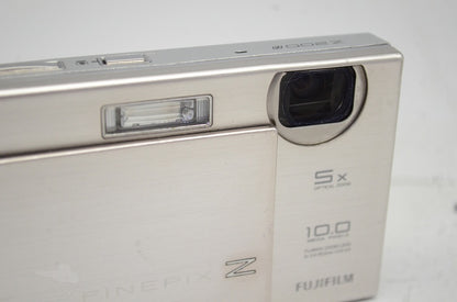 訳あり品 FUJIFILM フジフィルム FinePix Z200fd コンパクトデジタルカメラ シルバー 元箱付 250919b