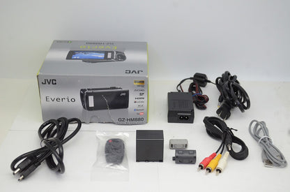 良品 JVC ケンウッド Everio GZ-HM880 デジタルビデオカメラ レッド 元箱付 250915f
