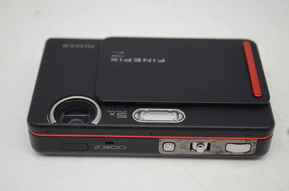 美品 FUJIFILM フジフィルム FinePix Z300 コンパクトデジタルカメラ ブラック 250919q