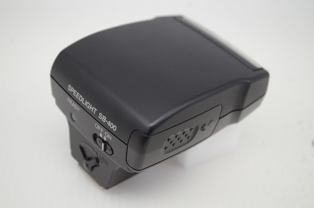 美品 Nikon ニコン ストロボ SB-400 SPEED LIGHT 251123d