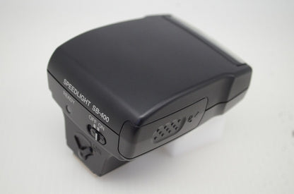美品 Nikon ニコン ストロボ SB-400 SPEED LIGHT 251123d