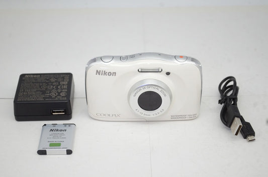 Nikon ニコン COOLPIX S33 コンパクトデジタルカメラ ホワイト 250919l