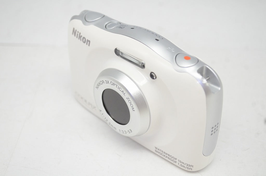 Nikon ニコン COOLPIX S33 コンパクトデジタルカメラ ホワイト 250919l