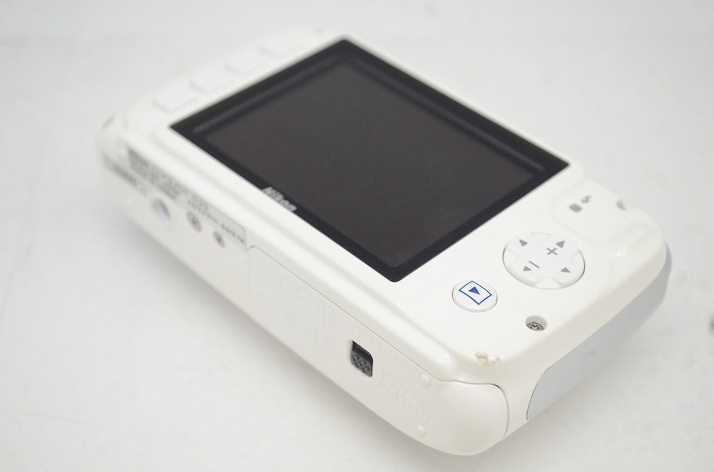 Nikon ニコン COOLPIX S33 コンパクトデジタルカメラ ホワイト 250919l