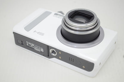 美品 CASIO カシオ HIGH SPEED EXILIM EX-ZR500 コンパクトデジタルカメラ ホワイト 251126w