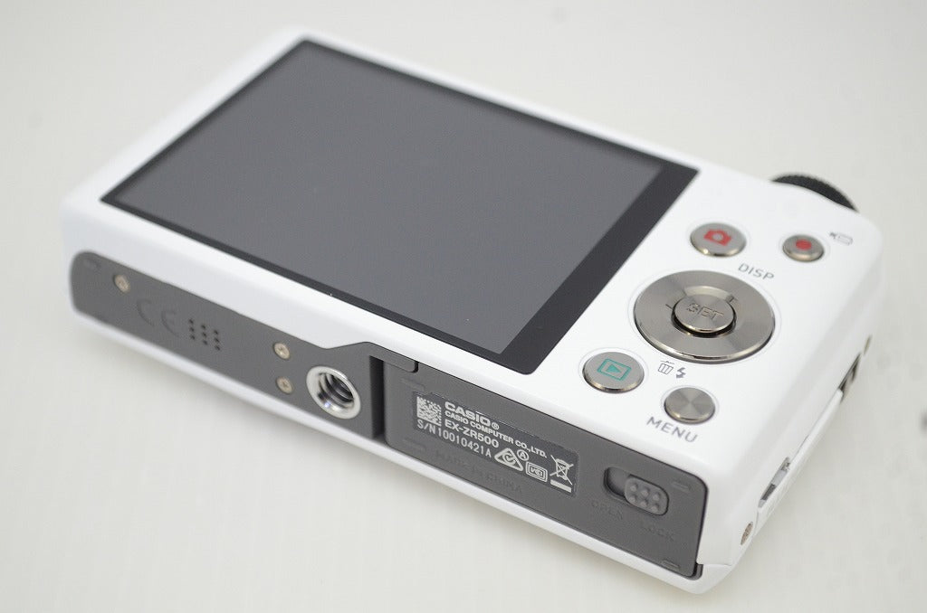 美品 CASIO カシオ HIGH SPEED EXILIM EX-ZR500 コンパクトデジタルカメラ ホワイト 251126w