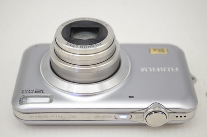 良品 FUJIFILM フジフィルム FinePix JX200 コンパクトデジタルカメラ シルバー 元箱付 251126p