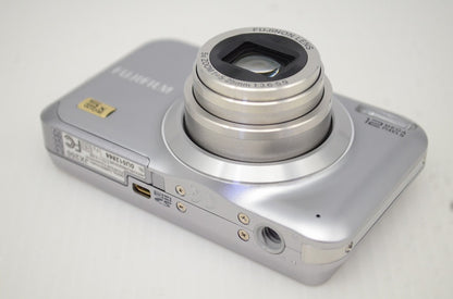 良品 FUJIFILM フジフィルム FinePix JX200 コンパクトデジタルカメラ シルバー 元箱付 251126p