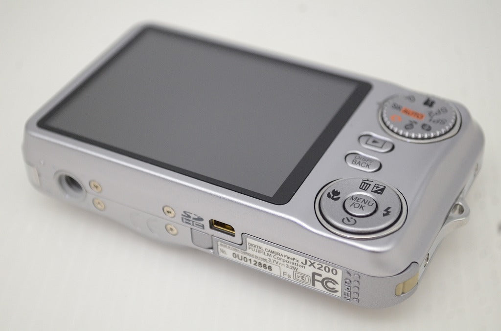 良品 FUJIFILM フジフィルム FinePix JX200 コンパクトデジタルカメラ シルバー 元箱付 251126p
