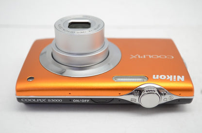 良品 Nikon ニコン COOLPIX S3000 コンパクトデジタルカメラ オレンジ 250924ah