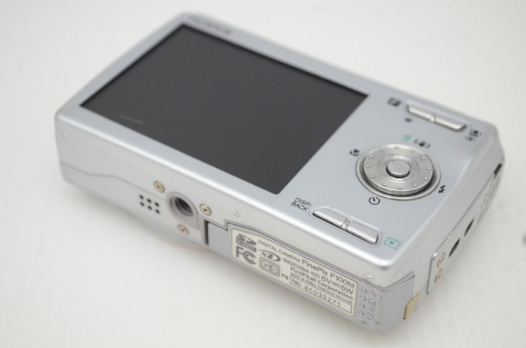 FUJIFILM フジフィルム FinePix F100fd コンパクトデジタルカメラ シルバー 251127j