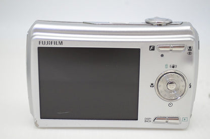 FUJIFILM フジフィルム FinePix F100fd コンパクトデジタルカメラ シルバー 251127j