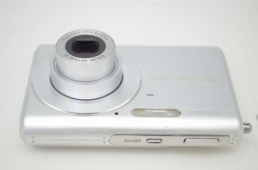 CASIO カシオ EXILIM EX-Z60 コンパクトデジタルカメラ シルバー 元箱付 251128e