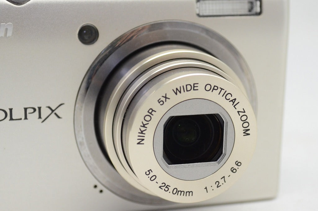 良品 Nikon ニコン COOLPIX S570 コンパクトデジタルカメラ シルバー 250924aj