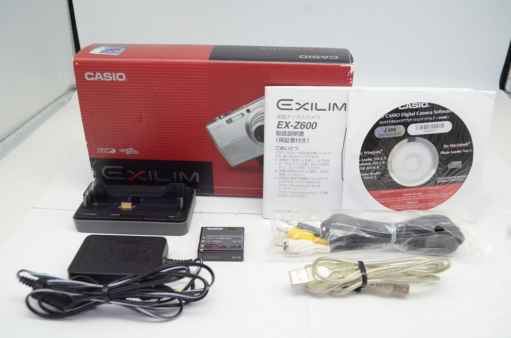 美品 CASIO カシオ EXILIM EX-Z600 コンパクトデジタルカメラ レッド 元箱付 250924ac