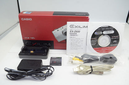 美品 CASIO カシオ EXILIM EX-Z600 コンパクトデジタルカメラ レッド 元箱付 250924ac