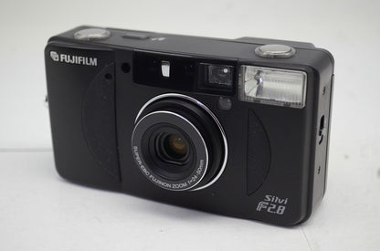 FUJIFILM フジフィルム Silvi F2.8 SUPER EBC FUJINON ZOOM 24-50mm F2.8 35mmコンパクトフィルムカメラ 250925c