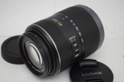 美品 Panasonic パナソニック LUMIX G VARIO 45-200mm F4-5.6 MEGA O.I.S. H-FS045200 マイクロフォーサーズ 250926e