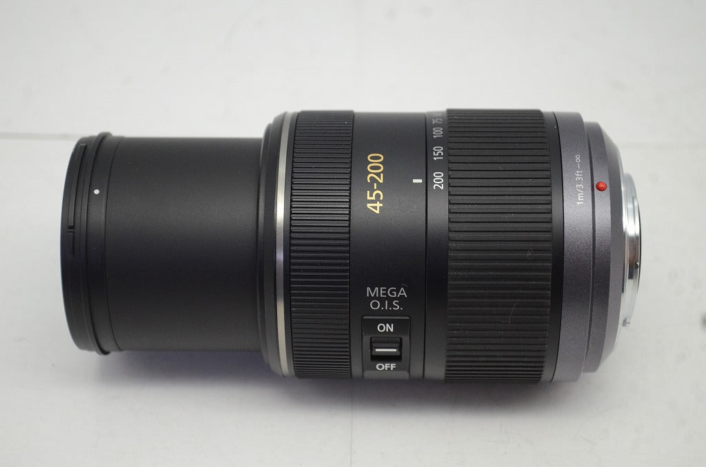 美品 Panasonic パナソニック LUMIX G VARIO 45-200mm F4-5.6 MEGA O.I.S. H-FS045200 マイクロフォーサーズ 250926e