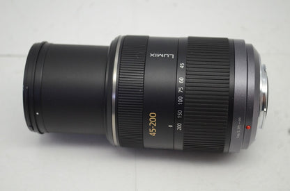 美品 Panasonic パナソニック LUMIX G VARIO 45-200mm F4-5.6 MEGA O.I.S. H-FS045200 マイクロフォーサーズ 250926e