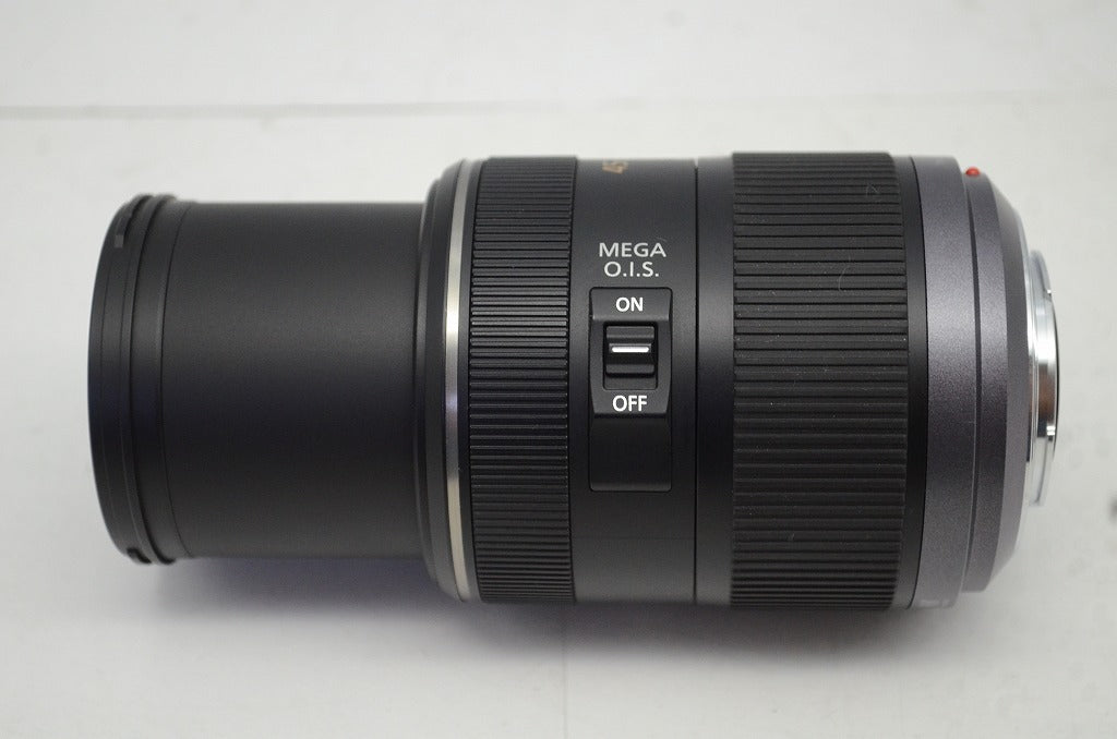美品 Panasonic パナソニック LUMIX G VARIO 45-200mm F4-5.6 MEGA O.I.S. H-FS045200 マイクロフォーサーズ 250926e