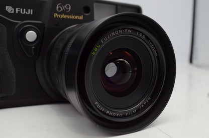 FUJIFILM フジフィルム GW690 III PROFESSIONAL (90mm F3.5) 中判カメラ 250927ah