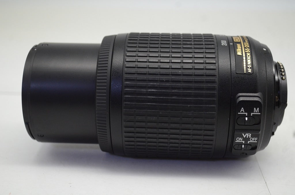 Nikon ニコン AF-S DX NIKKOR 55-200mm F4-5.6G ED VR APS-C ズームレンズ フード ポーチ付 250927h