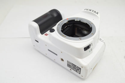 良品 PENTAX K-x レンズキット (smc PENTAX DA L 18-55mm F3.5-5.6 AL) デジタル一眼レフカメラ ホワイト 250927aa