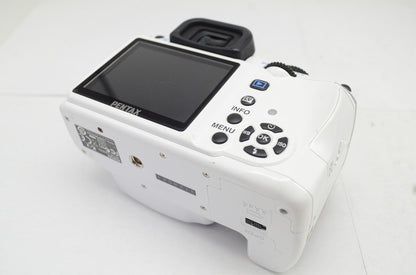 良品 PENTAX K-x レンズキット (smc PENTAX DA L 18-55mm F3.5-5.6 AL) デジタル一眼レフカメラ ホワイト 250927aa