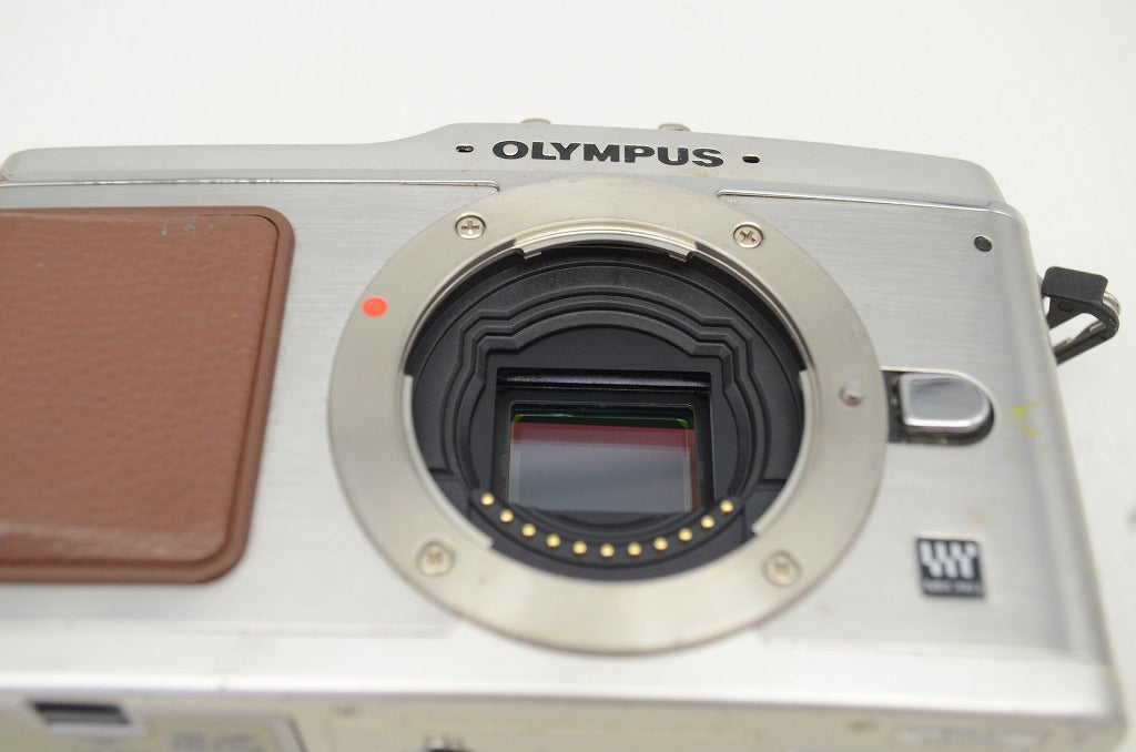 OLYMPUS オリンパス PEN E-P2 ボディ ミラーレス一眼カメラ シルバー 251202q