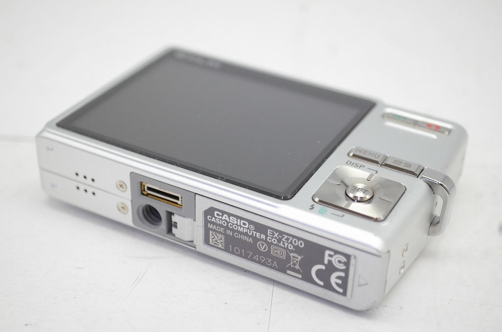 CASIO カシオ EXILIM EX-Z700 コンパクトデジタルカメラ シルバー 250926u