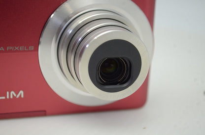 良品 CASIO カシオ EXILIM EX-Z600 コンパクトデジタルカメラ レッド 元箱付 251129j